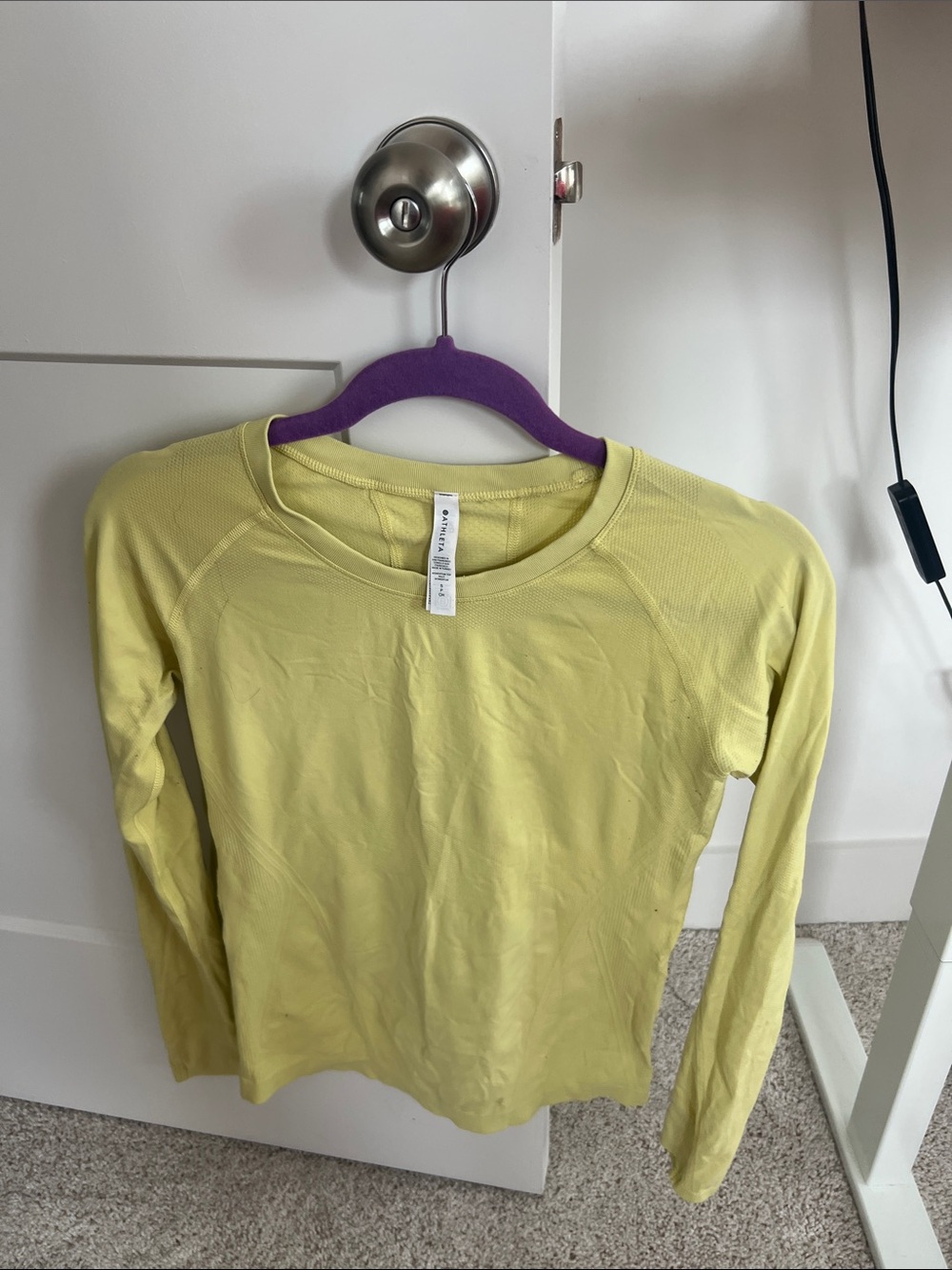 Athleta yellow seamless momentum long sleeve top small